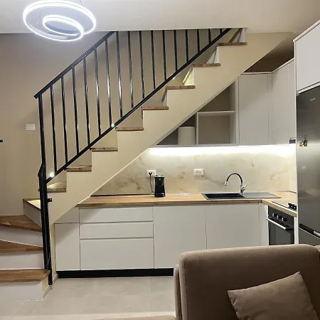 Poolside Bliss - Escape & Relax *