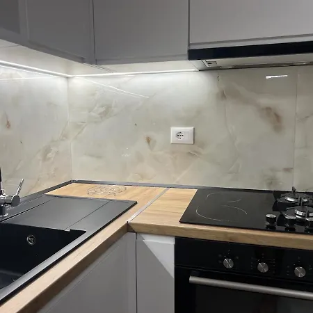 Poolside Bliss - Escape & Relax Villa