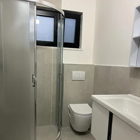 Poolside Bliss - Escape & Relax Villa *