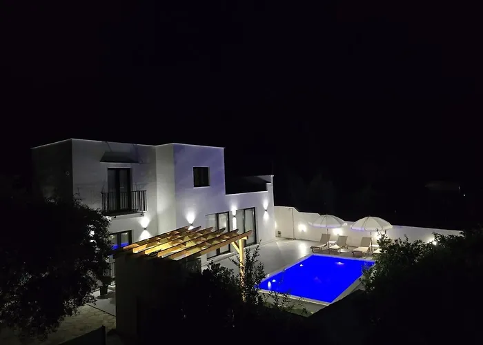 Vila Poolside Bliss - Escape & Relax Kalmet