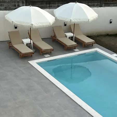 Poolside Bliss - Modern Villa *
