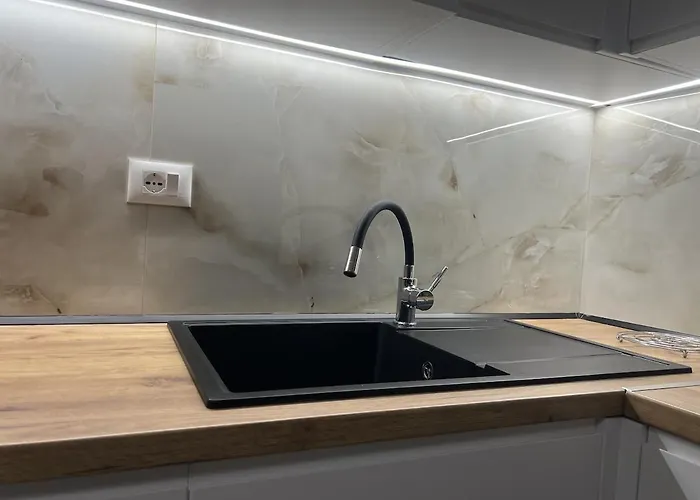 Villa Poolside Bliss - Escape & Relax *