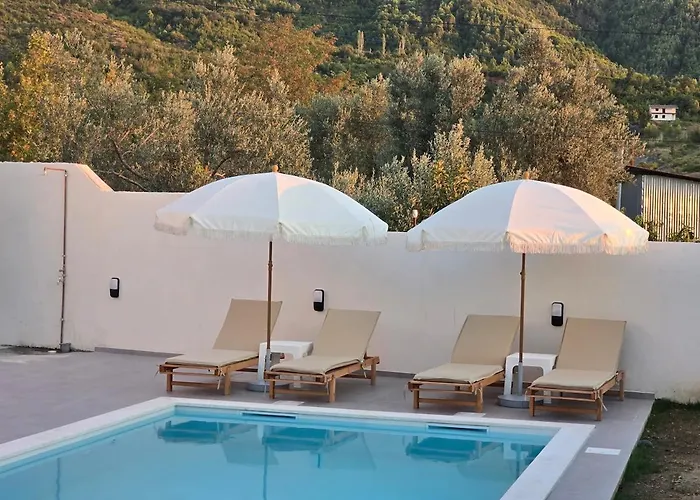 Poolside Bliss - Escape & Relax Villa Kalmet