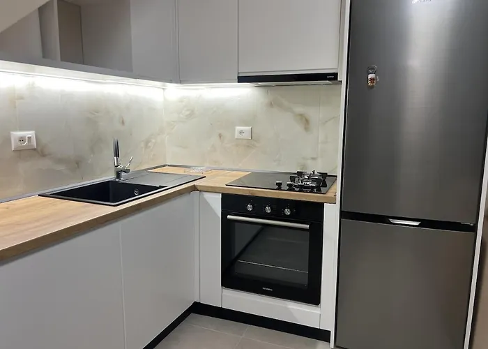 Poolside Bliss - Escape & Relax Kalmet