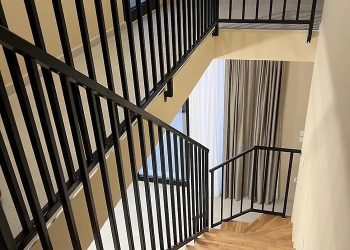 Poolside Bliss - Escape & Relax *